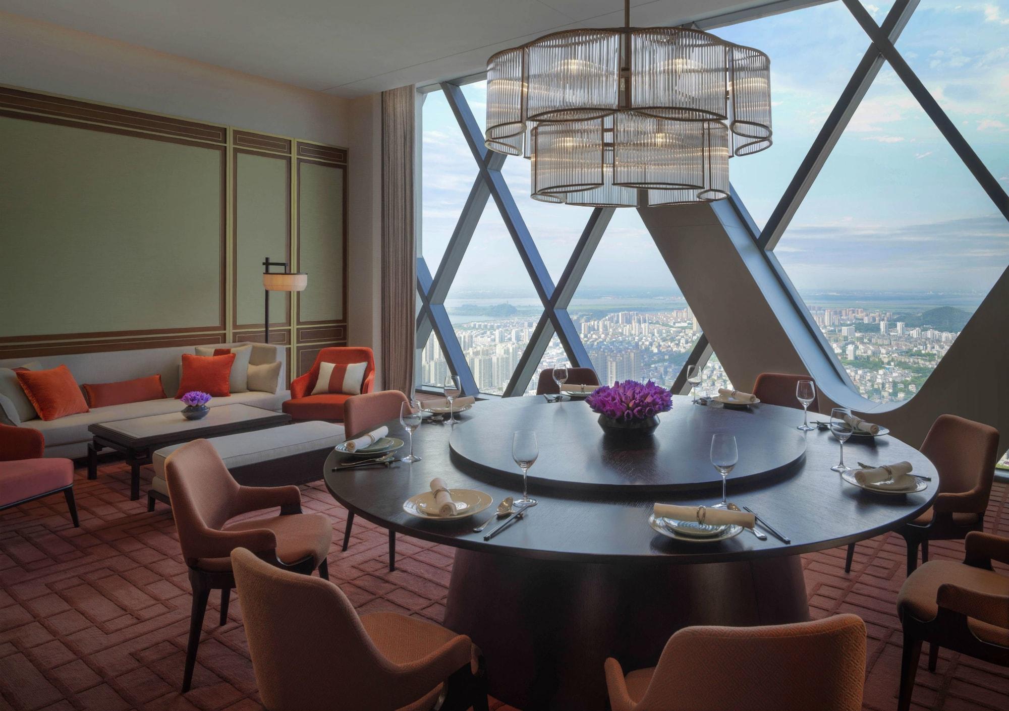 Отель Hyatt Regency Zhenjiang Чжэньцзян Экстерьер фото
